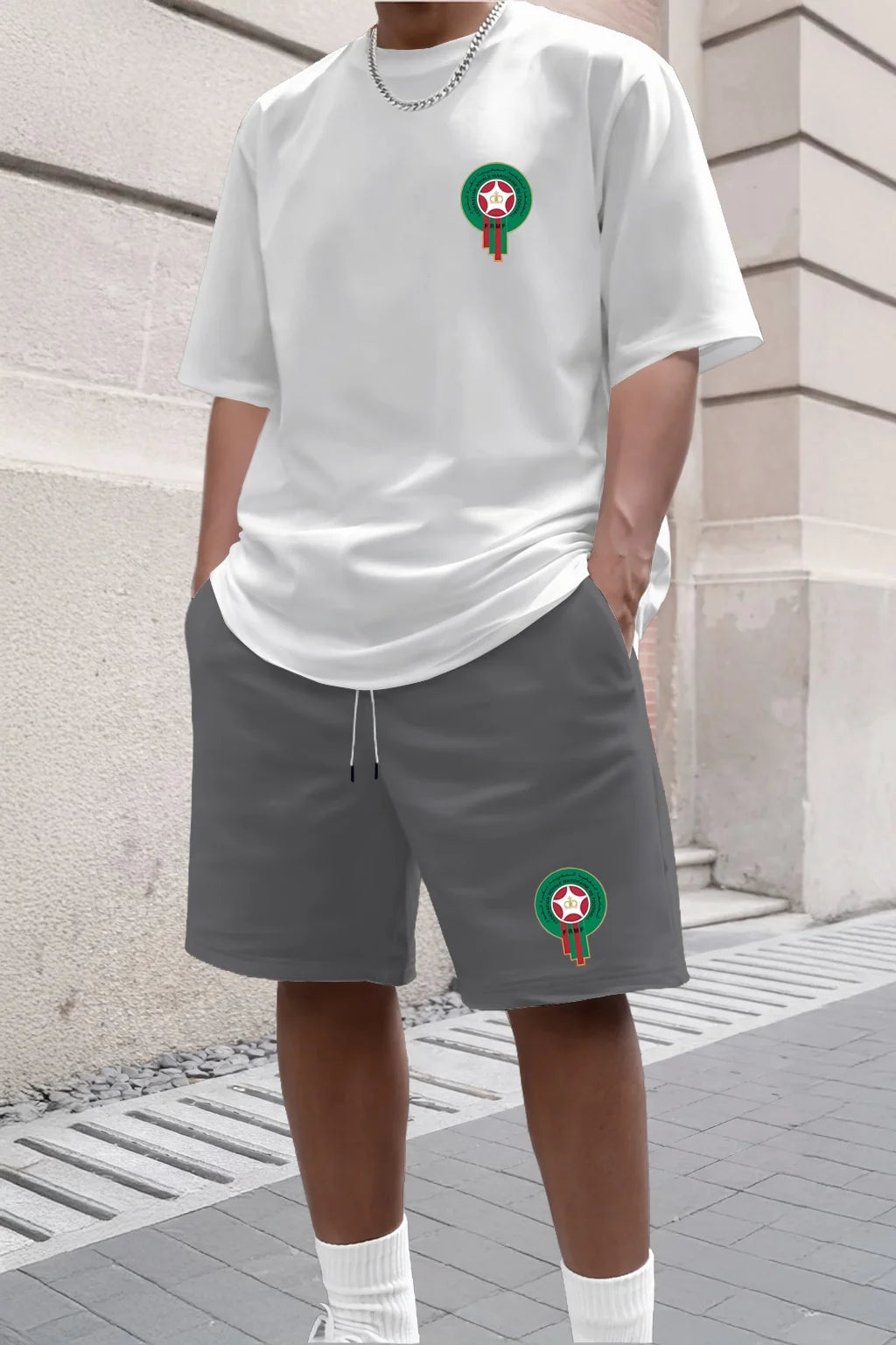 Ensemble deux pièces décontracté et tendance pour jeunes hommes, t-shirt à manches courtes et short imprimés pour l'été